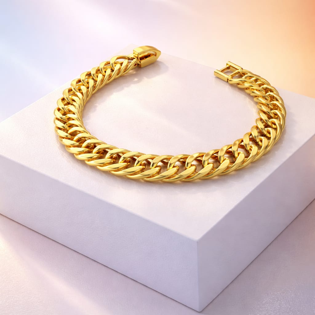 Wide gold chain bracelet with a luxurious design