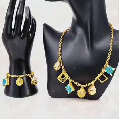 Decorative geometric shapes jewelry set