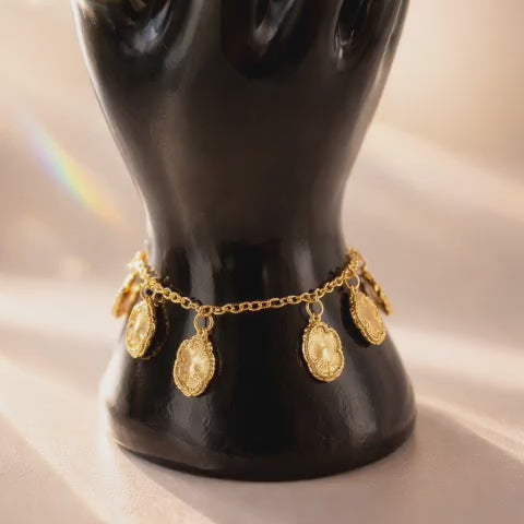 Luxury gold flower bracelet